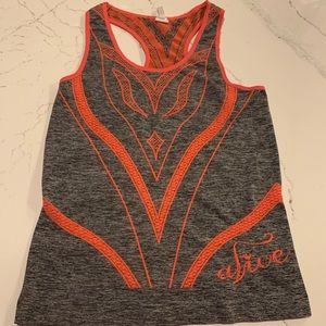 Workout tank stretchy moisture-wicking